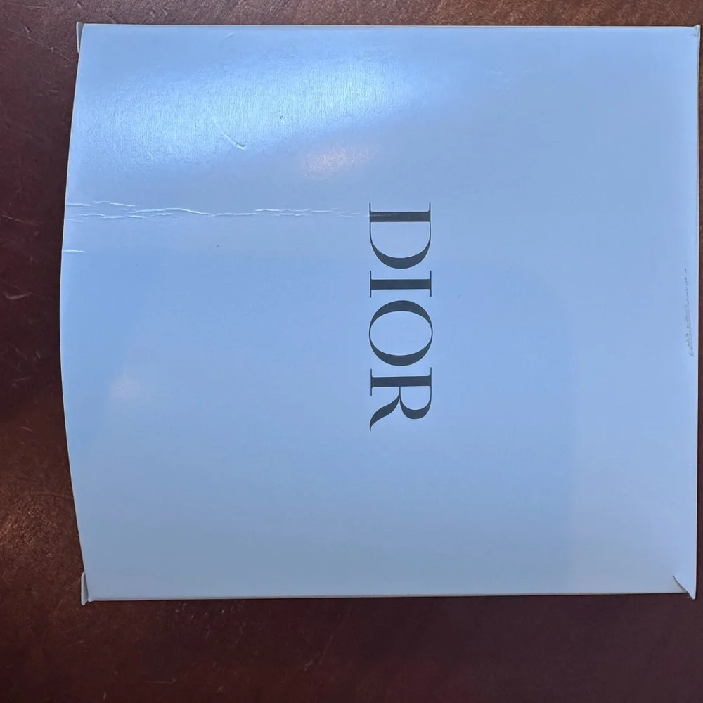 Dior Authentic beauty VIP black and silver long straps vanity beauty small bag - Picture 6 of 6